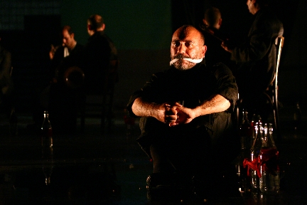4 von 15: Ashura (© Garajistanbul Theater)